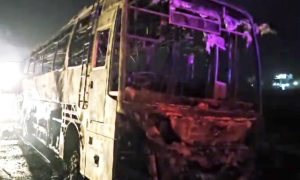 印度哈里亚纳邦一巴士起火 已致8人死亡缩略图